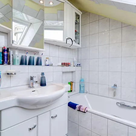 Apartmentmitausblick By Interhome *